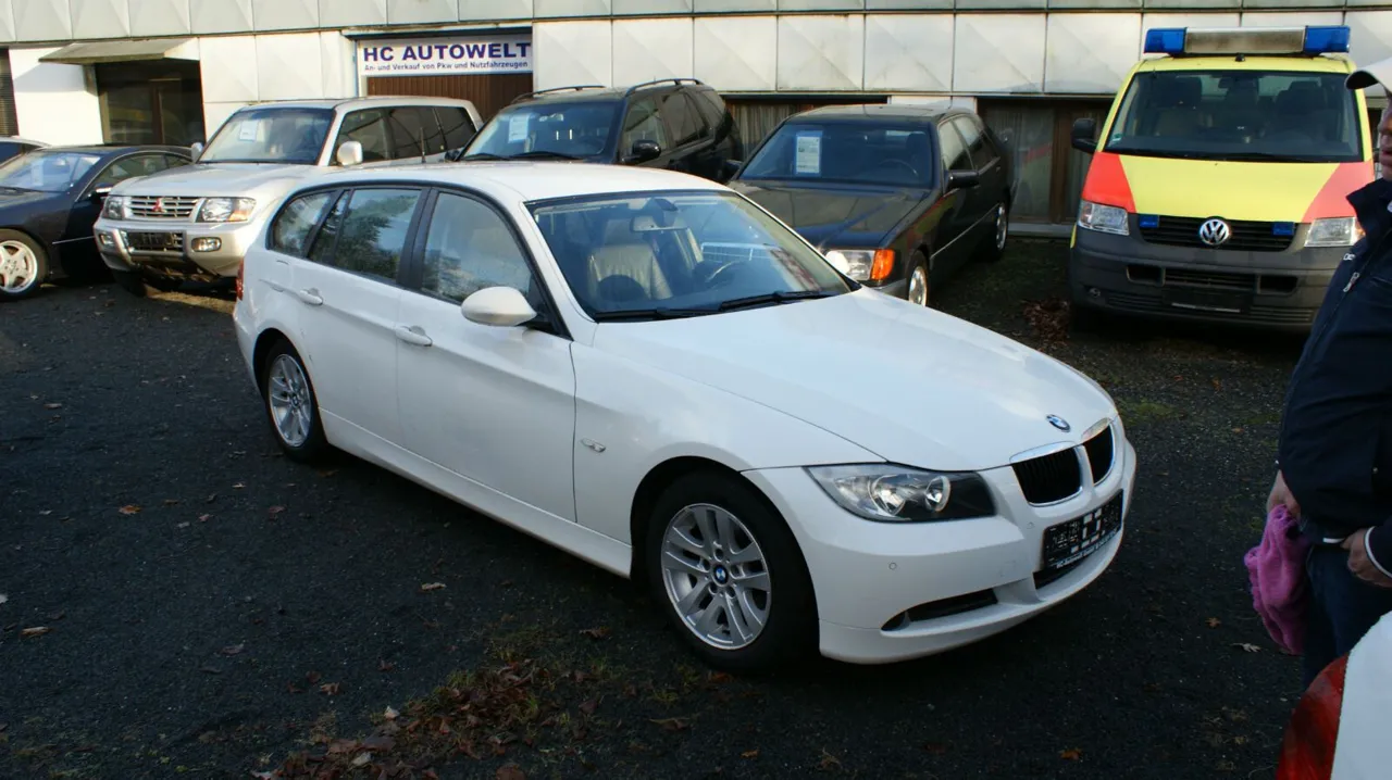 BMW 320d Touring - Austauschmotor