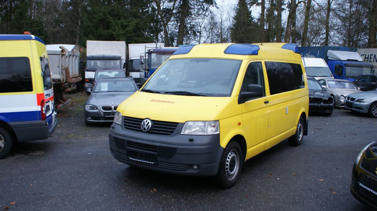 VW T5 Caravelle Krankenwagen